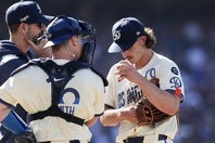 アストロズ戦では大谷の後を受けてマウンドに上がったロブレスキだが、いきなり４失点を喫した。(C) Getty Images