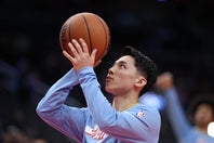 河村は最初の３ポイントを決めたが、その後はショットが不発に終わった。(C)Getty Images