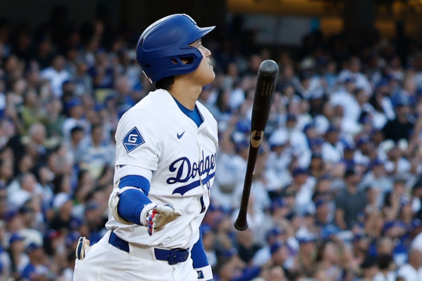 大谷は初回に35号HR。華麗なバットフリップが注目を集めた。(C)Getty Images