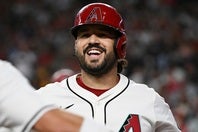 現地22日現在、36本で大谷と並び、本塁打王レースで首位タイのスアレス。(C) Getty Images