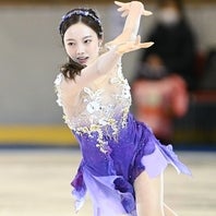 妹の紗来さんと“コスメ”を堪能した様子の本田真凜さん。(C)JMPA