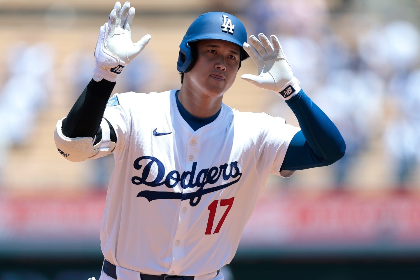 大谷は初回に５戦連発となる37号ソロHRを放ち、ベンチに手を振った。(C)Getty Images