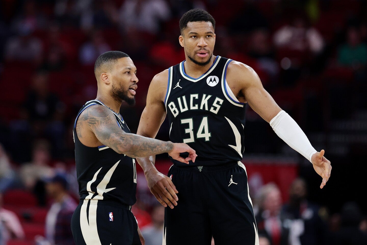 ヤニス(右)、リラード(左)ともに健康体だったなら、リーグ制覇も夢ではなかったかもしれない。(C)Getty Images