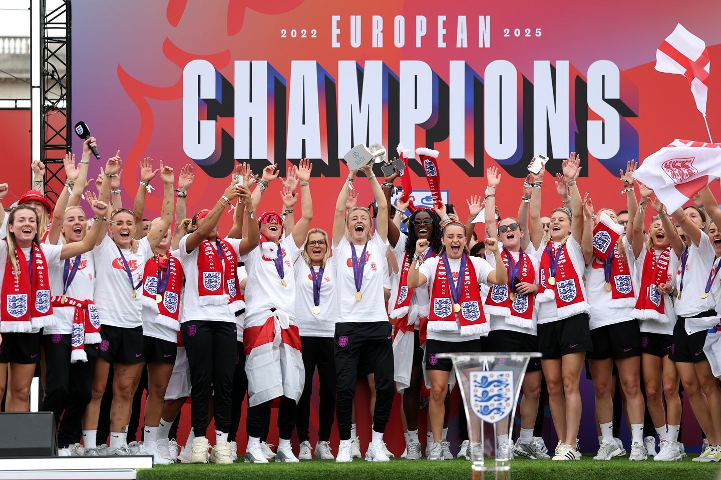 EURO2025を制したイングランド女子代表。スイスでの大会は盛況のうちに幕を閉じた。(C) Getty Images