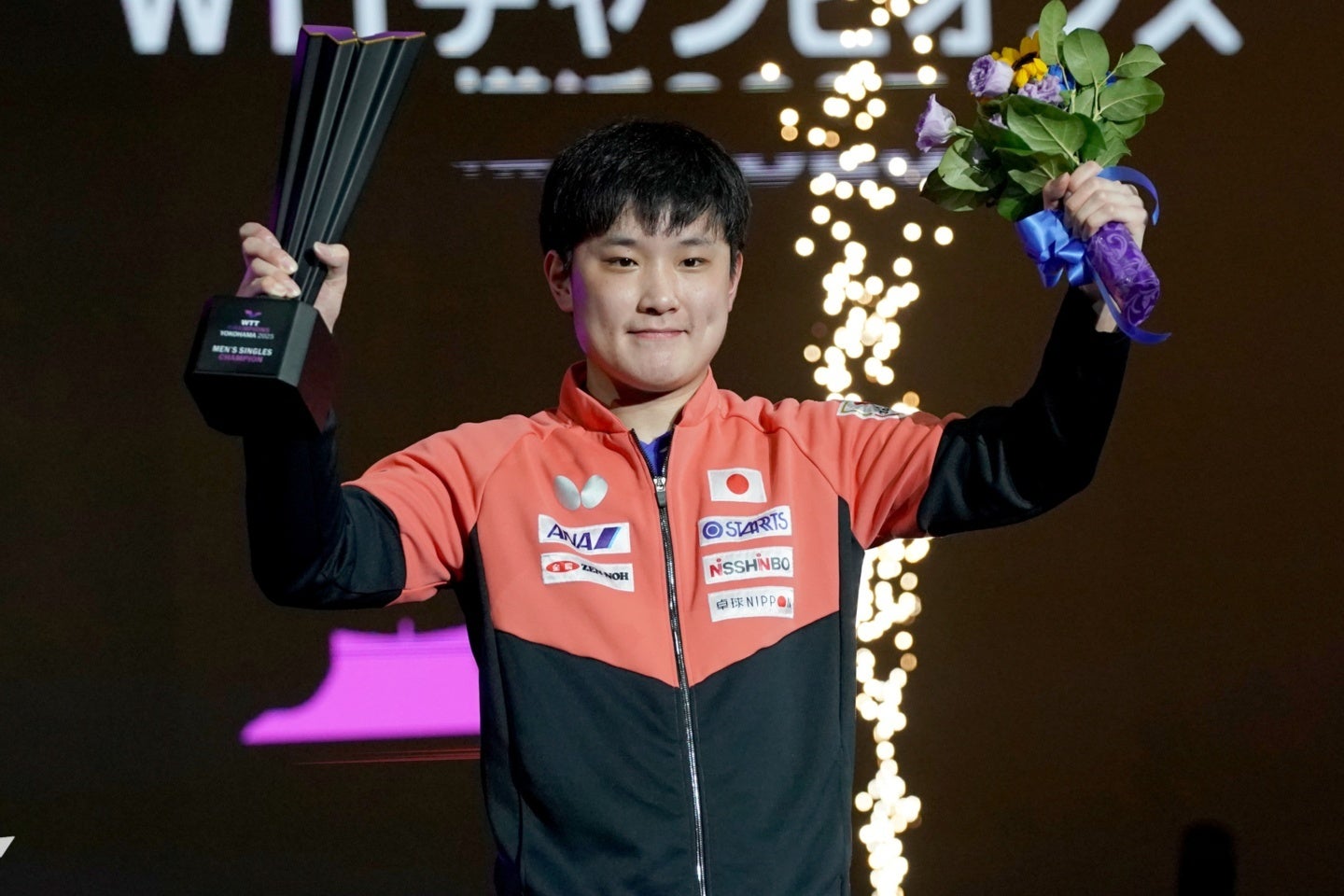 張本は３年ぶり２度目のWTTシングルス優勝を果たした。(C)WTT