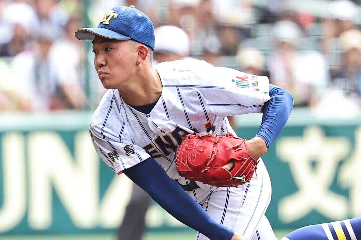 大会最注目の剛腕・石垣はビハインドの場面でリリーフ登板。チームは敗れたが、たった２イニングで強烈な存在感を見せた。写真：THE DIGEST写真部
