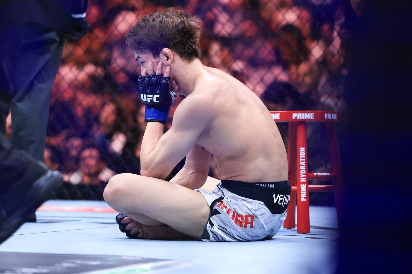 UFC2連敗で茫然自失の朝倉。初勝利はまたもお預けとなった。(C) Getty Images