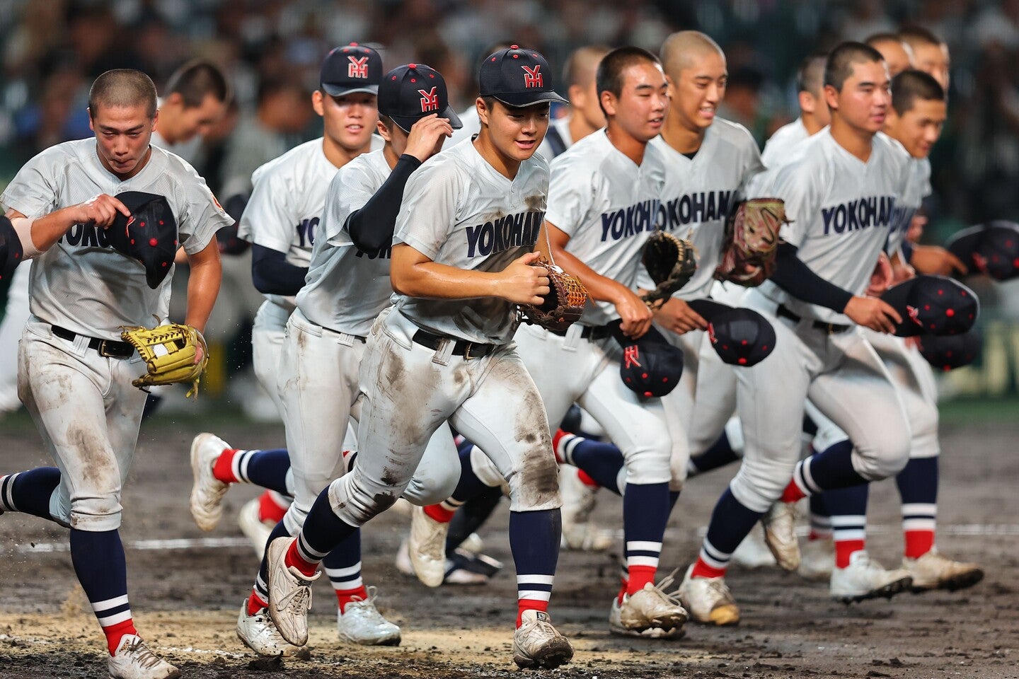 史上２校目の春夏連覇を目指す横浜。準々決勝では県岐阜商と激突する。写真：THE DIGEST写真部