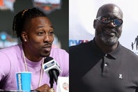 シャック(右)は、ハワード(左)の殿堂入り式典に出席することになった。(C)Getty Images