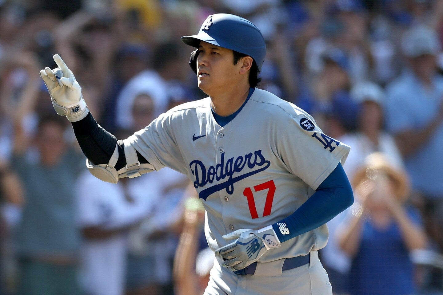 大谷の一挙手一投足に誰もが夢中になっている。(C)Getty Images