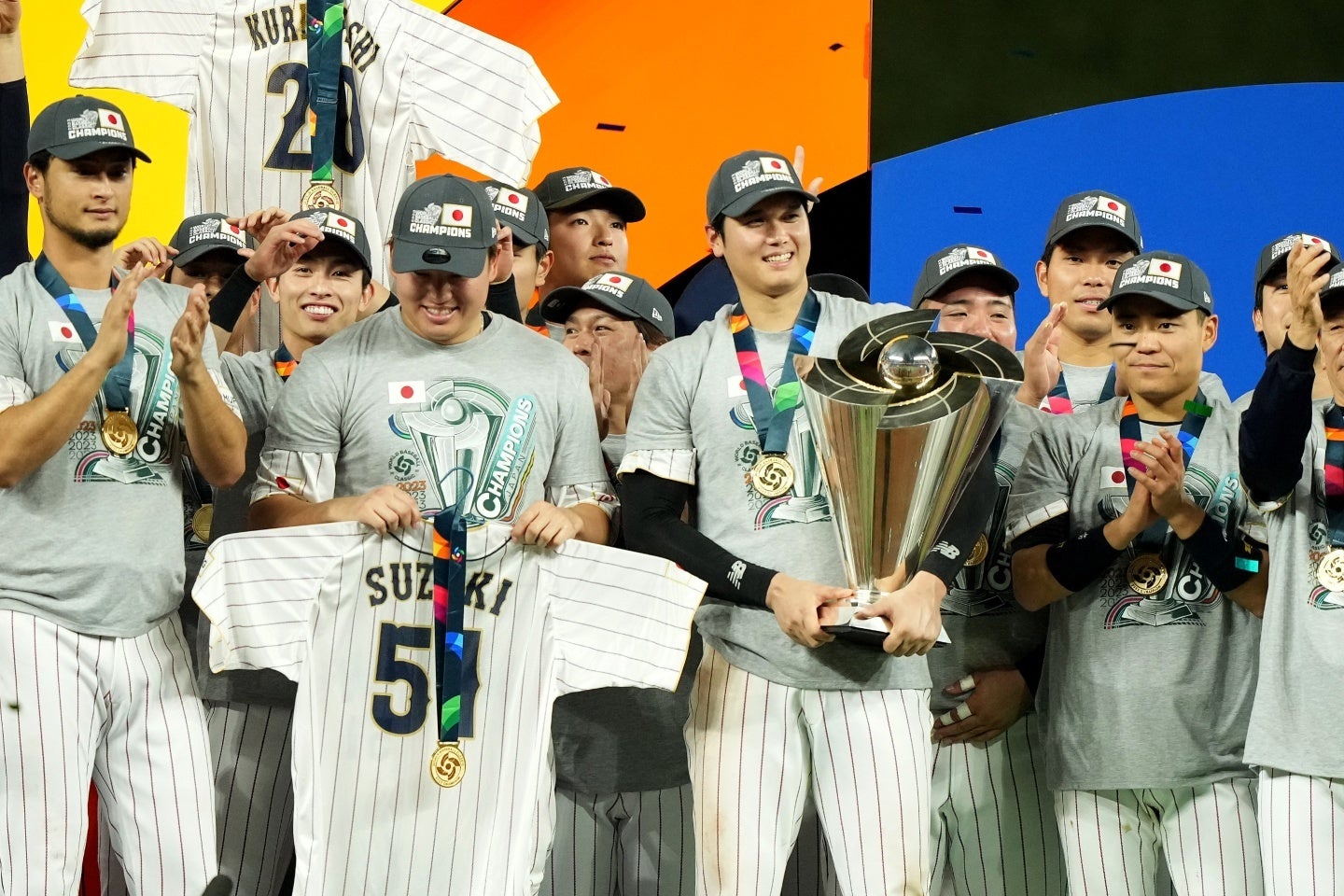 前回のWBCで優勝した侍J。来年はこの光景が地上波で見られない可能性が高まっている。(C)Getty Images