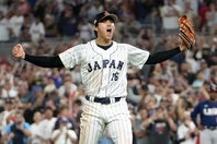 前回のWBCで胴上げ投手＆MVPに輝いた大谷。この光景が来年は地上波で見られない…。(C)Getty Images