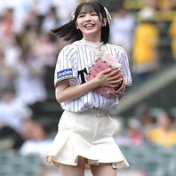 西宮出身の鎮西寿々歌さん。甲子園での大役全うに「夢が叶った瞬間でした」と感激しきりだ。写真：産経新聞社