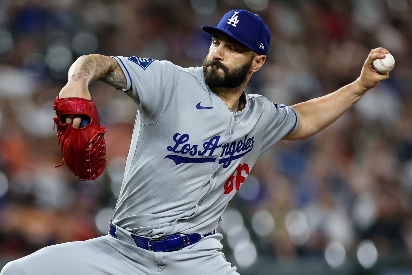 サヨナラ満塁弾を浴びたスコット。試合後は落胆の表情で取材に応じた。(C) Getty Images