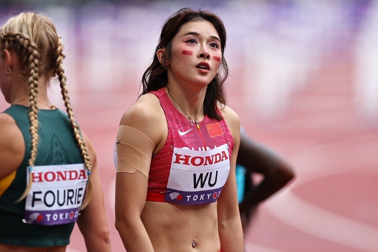 中国代表のウー・ヤニ。13秒12の１組５着で惜しくも予選敗退となった。写真：梅月智史（THE DIGEST写真部）