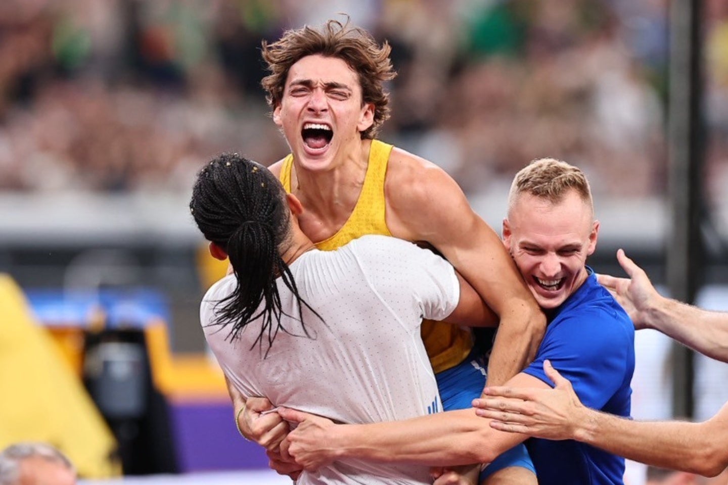 棒高跳のデュプランティス。自身が持つ世界記録を塗り替えて感情を爆発させた。写真：梅月智史（THE DIGEST写真部）