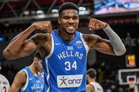 ヤニスは母国ギリシャをユーロバスケットで16年ぶりのメダルに導いた。(C)Mansoor Ahmed / Ahmadphoto