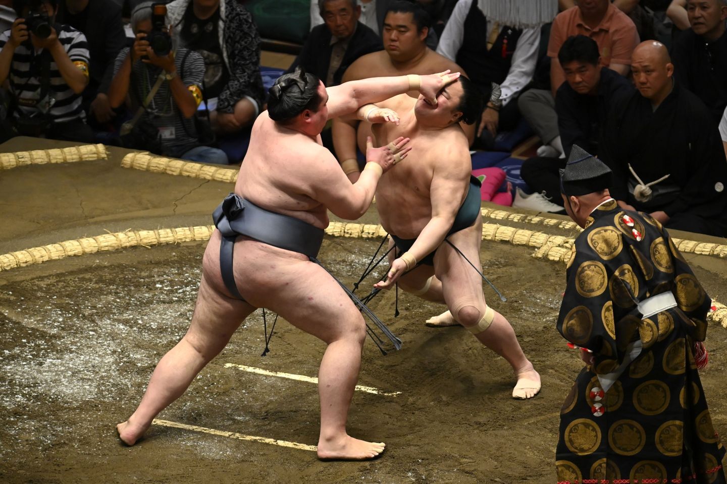 連日熱戦が繰り広げられている大相撲秋場所（写真はイメージです）。(C)Getty Images