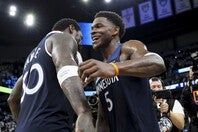 エドワーズには単なるスコアラーとしてだけでなく、リーダーとしての成長も求められる。(C)Getty Images