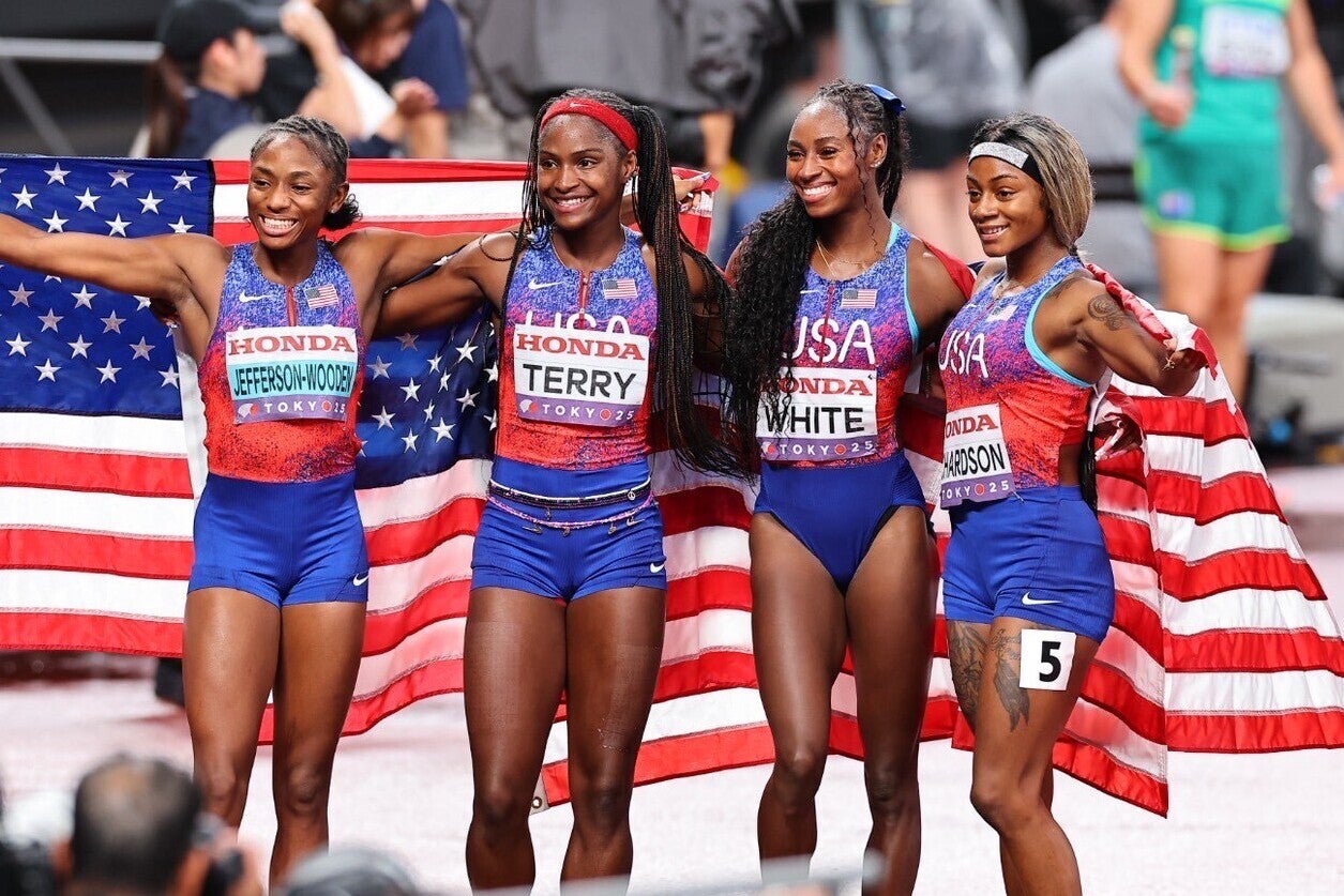 女子４×100mリレーで３連覇を達成した米国。写真：梅月智史（THE DIGEST編集部）