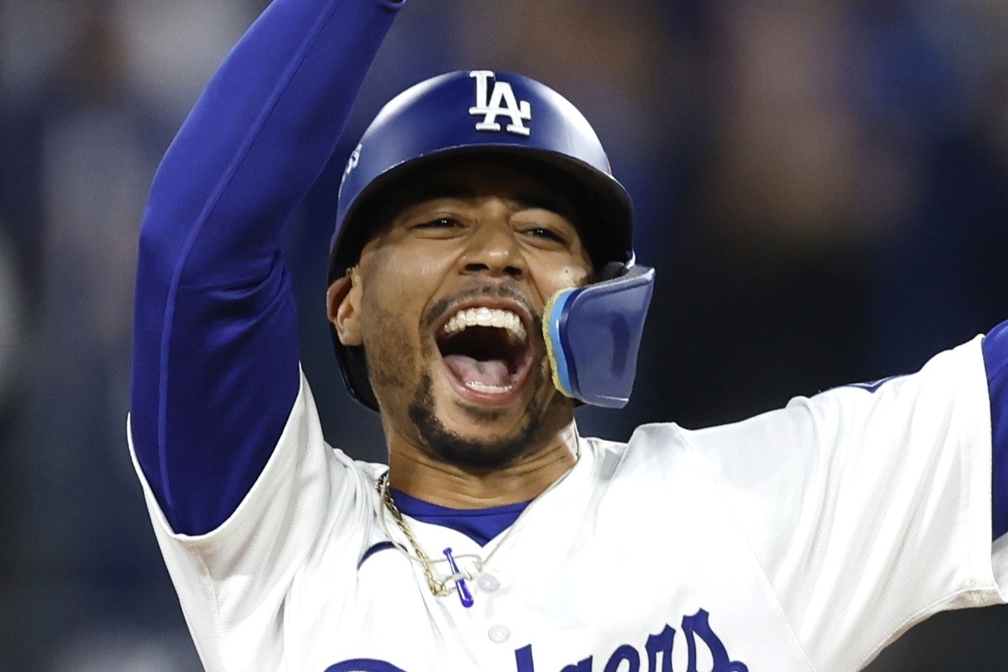 ５打数４安打、３二塁打、３打点と大活躍したベッツ。(C)Getty Images