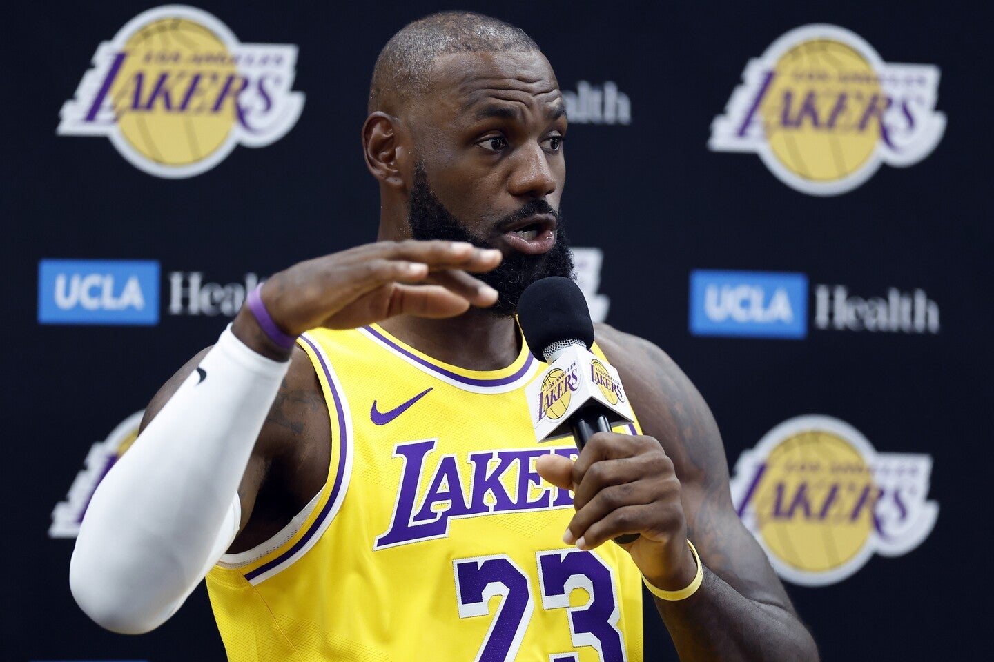 NBA史上最長の23年目に臨むレブロン。今季以降の去就も注目されている。(C)Getty Images