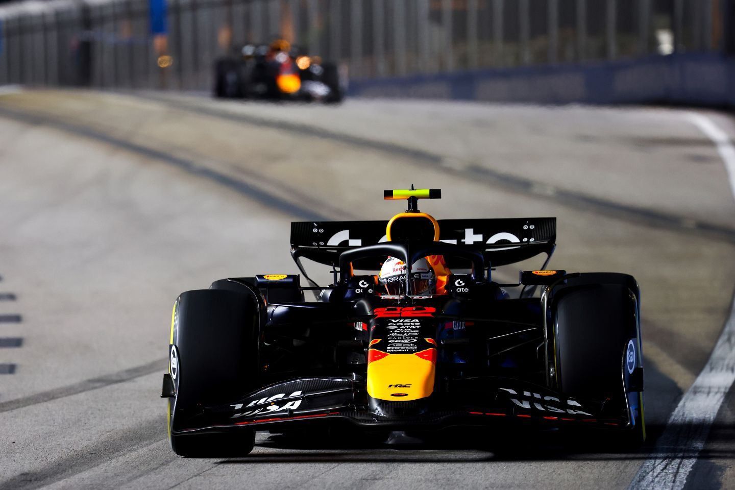 シンガポールGP初日で、角田はフリー走行の１回目で９番手、２回目で11番手のタイムを計測した。(C) Getty Images