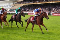 仏GⅠ凱旋門賞を現地観戦した元アイドルが話題になっている。(C)Getty Images