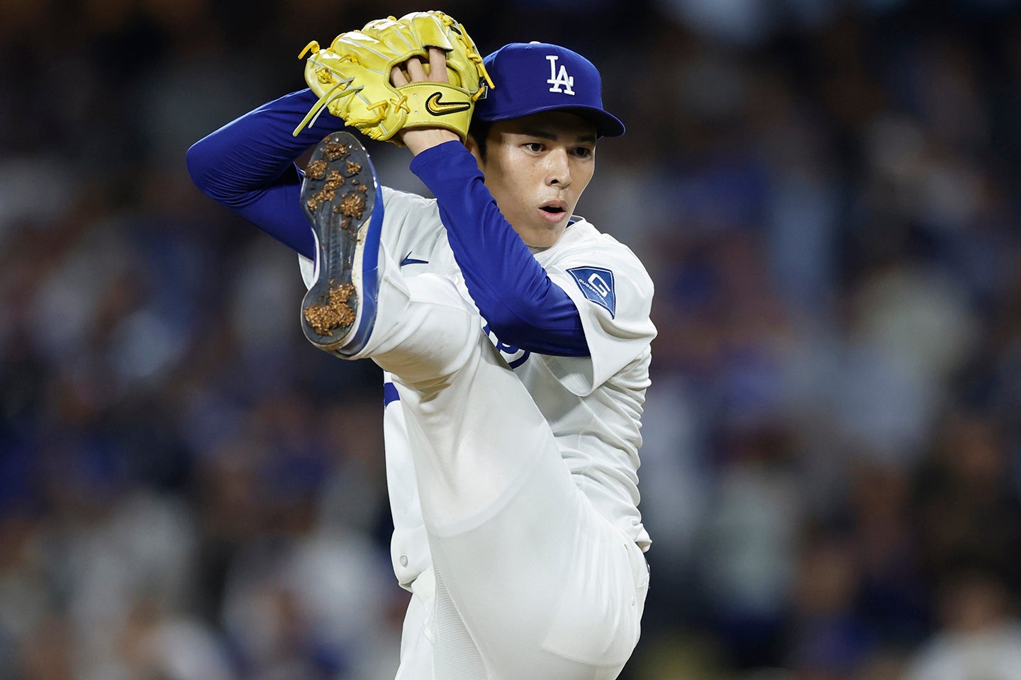 躍動感溢れるピッチングフォームで３イニングを完璧に抑えた佐々木。(C)Getty Images