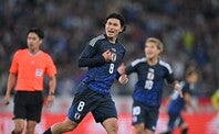 南野は逆転の口火を切る反撃のゴールを挙げた。写真：金子拓弥（THE DIGEST写真部）