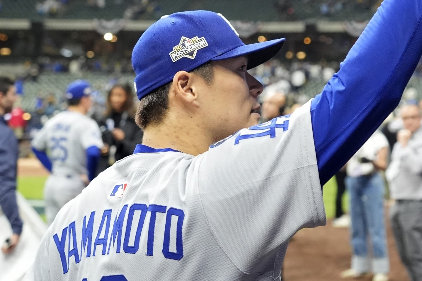 ブルワーズ戦でメジャー初完投勝利を挙げた山本。(C)Getty Images