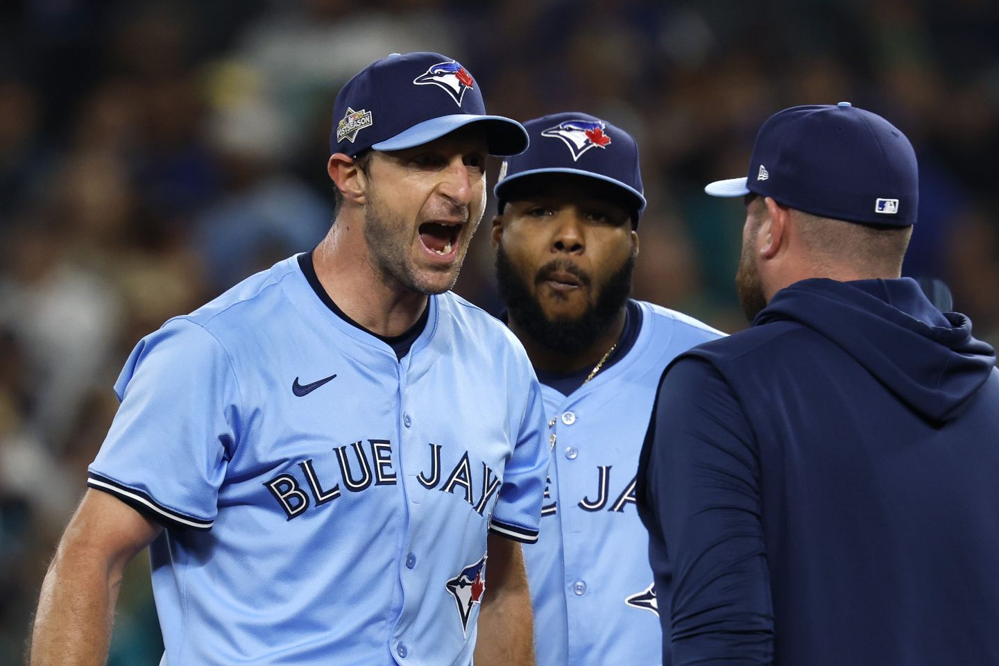 シャーザーがシュナイダー監督に対し、続投を志願。気迫の投球で５回を抑え切り、６回のマウントにも上った。(C) Getty Images