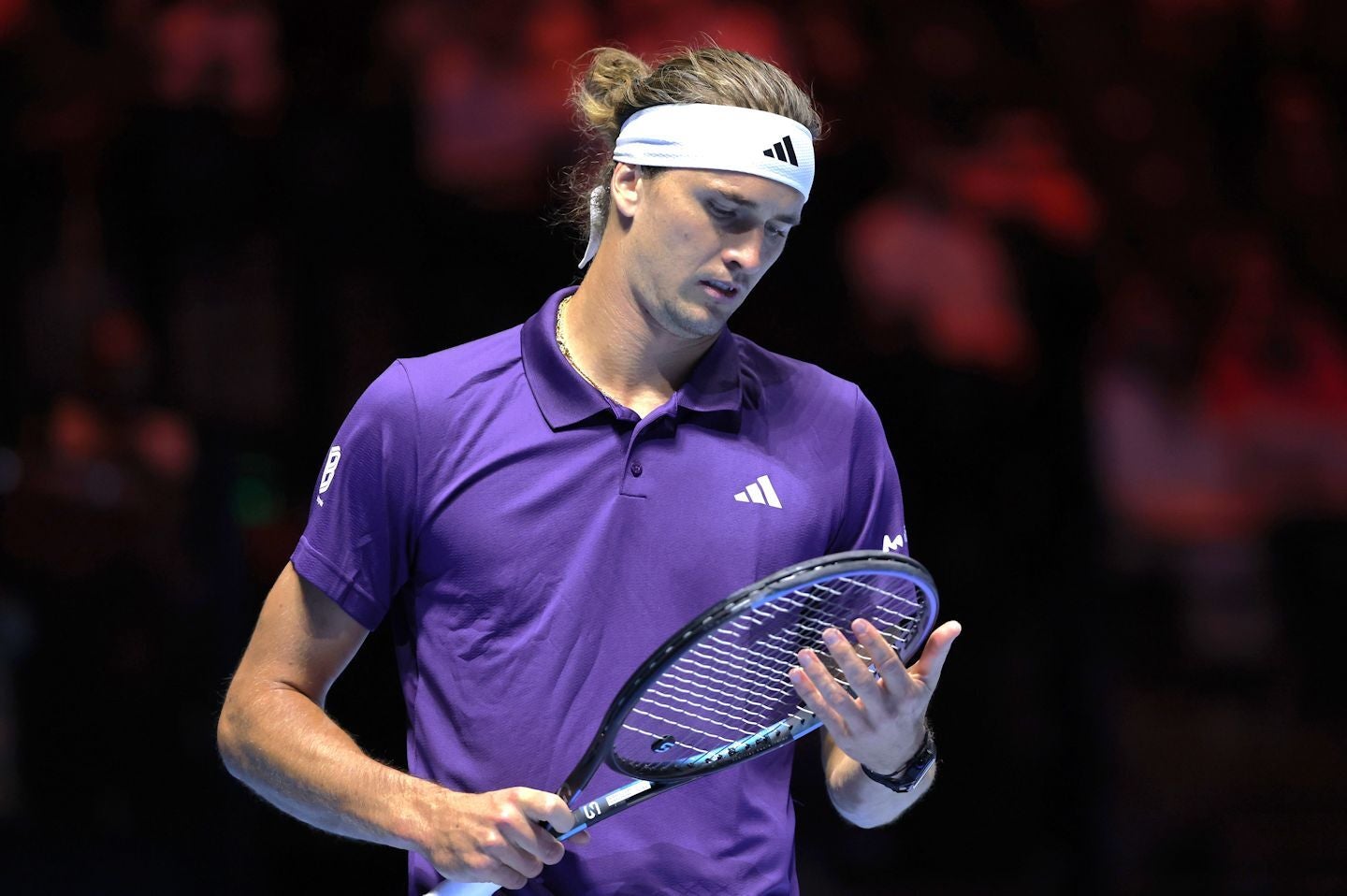 シーズン終盤を迎えて今度は肩を痛めてしまったズベレフだが果たして今季中にコンディションを取り戻すことができるのか…。(C)Getty Images