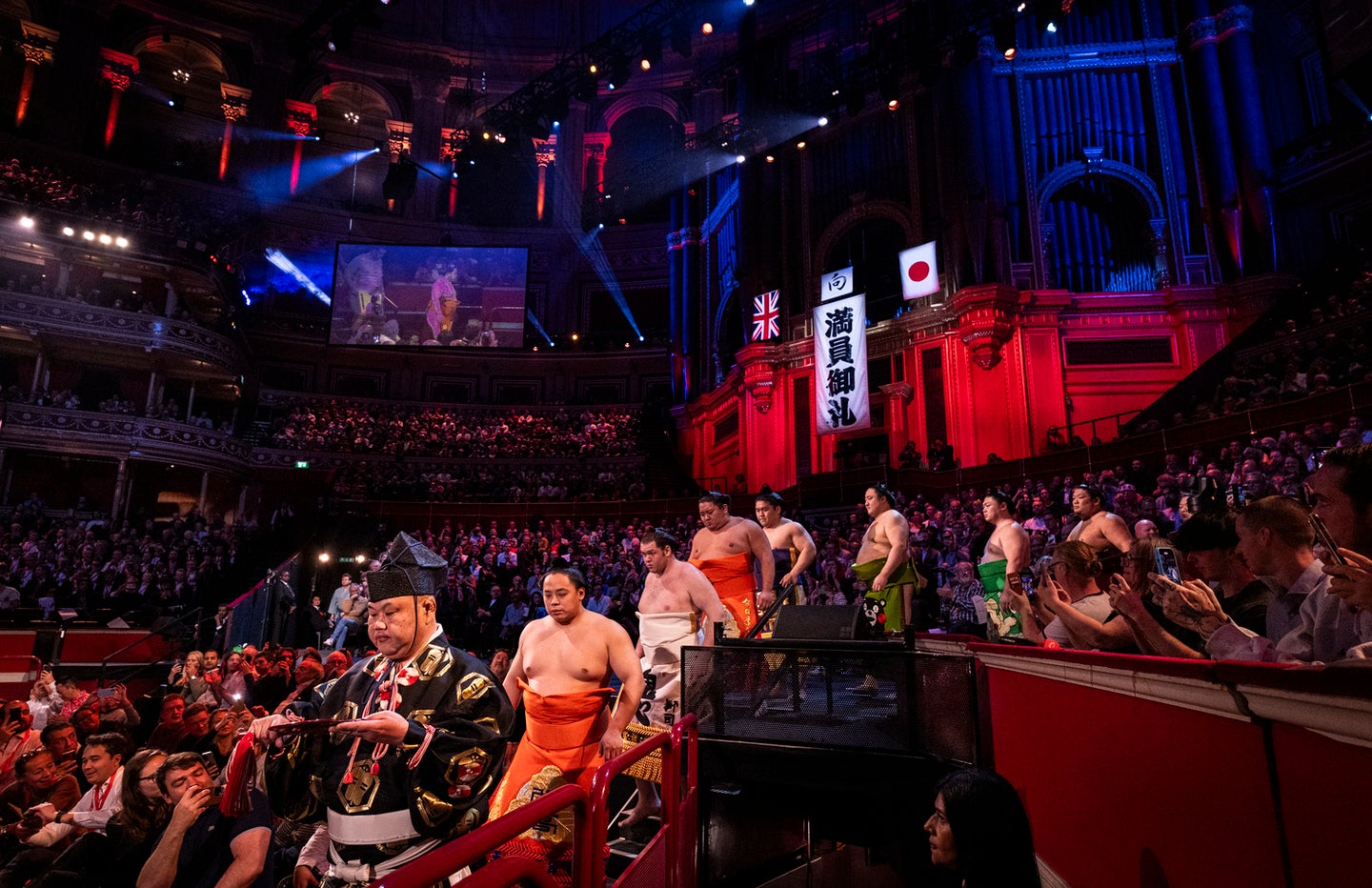 熱戦が繰り広げられている大相撲のロンドン公演。(C) Getty Images