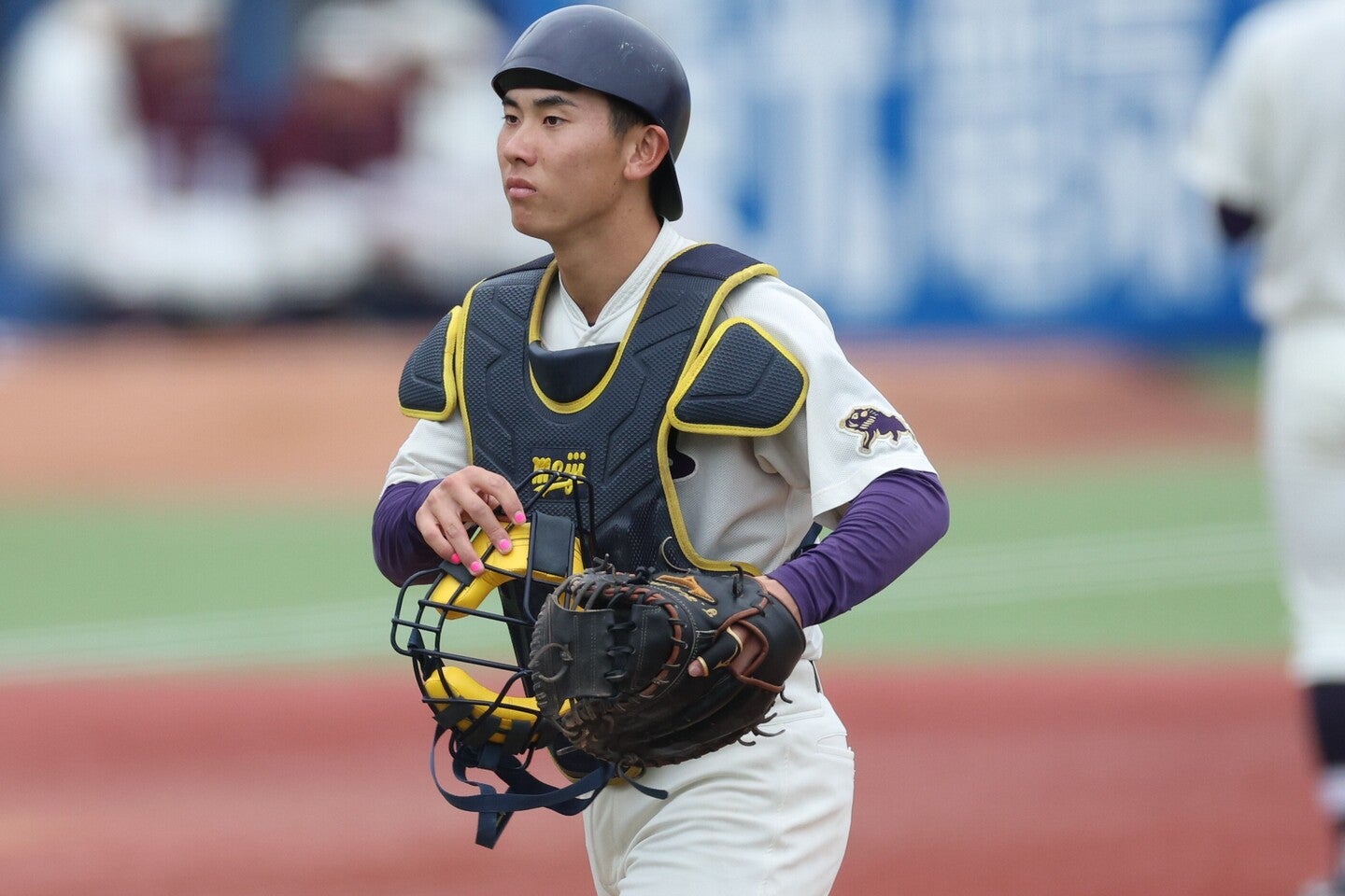 捕手でありながら完成度の高い打撃が持ち味の小島。プロでも打棒を発揮できれば、球界を代表するキャッチャーになるだろう。写真:THE DIGEST写真部