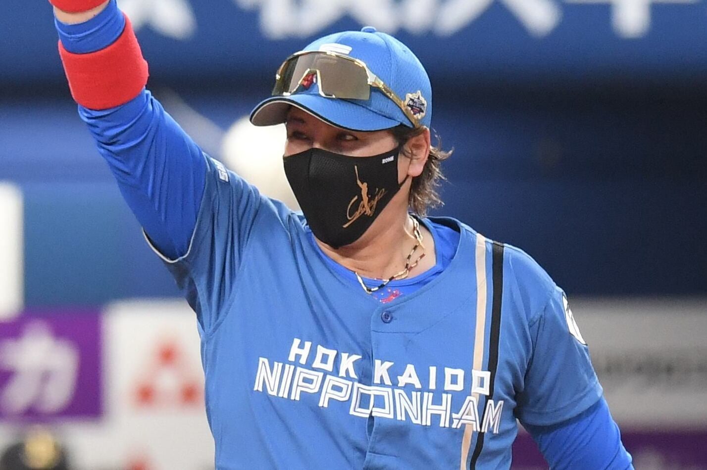 大院大のケインを２位指名した日本ハムの新庄監督。写真：鈴木颯太朗