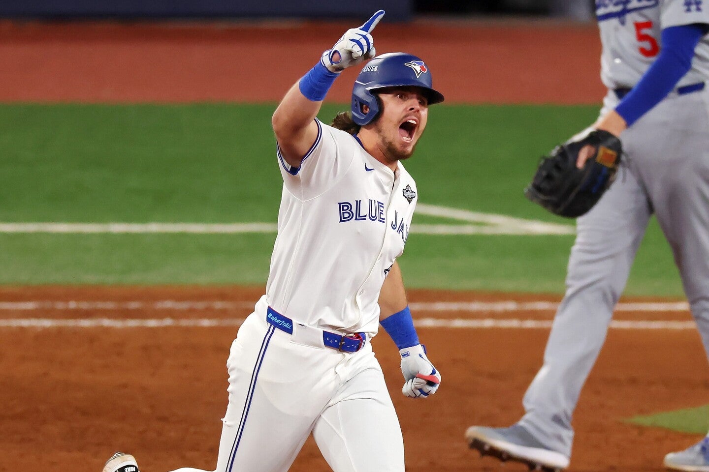 苦手の左腕から満塁ホームランを放ったバージャー。球団ポストシーズン史上初の快挙だった。写真:GETTY IMAGES