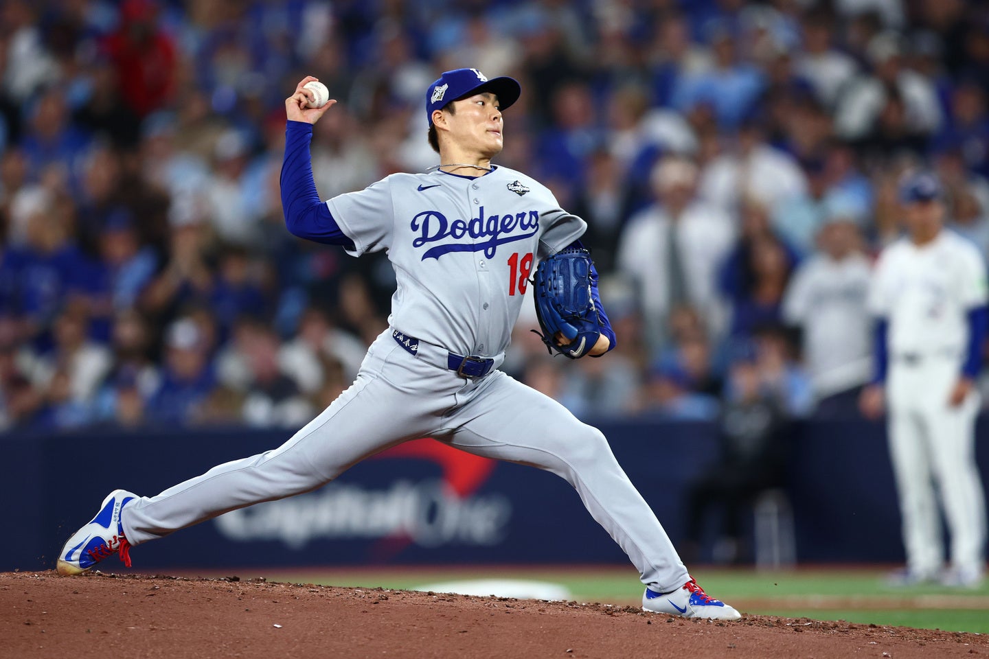 山本はブルージェイズをねじ伏せ、PS2試合連続完投勝利の離れ業をやってのけた。(C)Getty Images