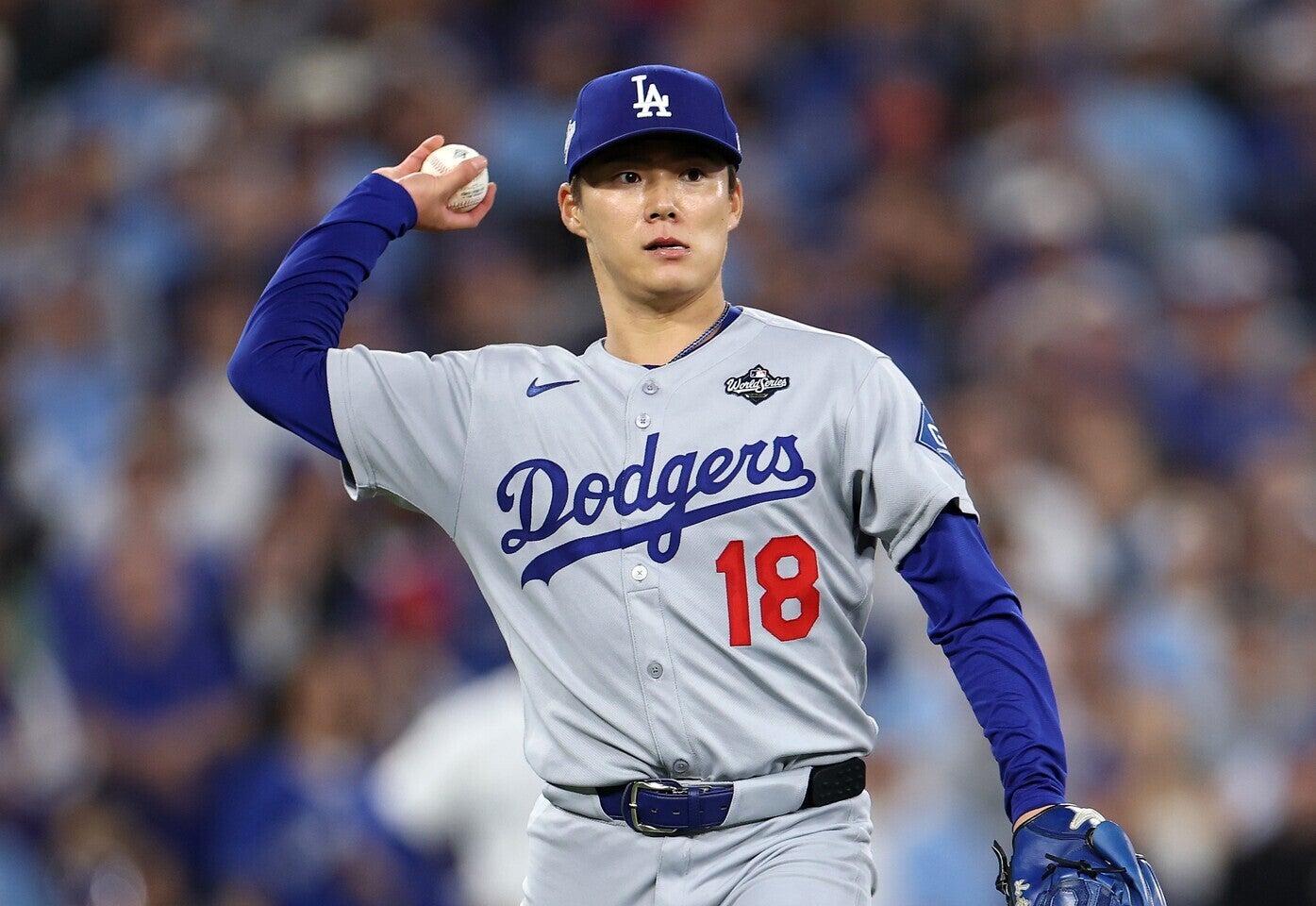 WS第2戦で9回完投した山本。ブルペンでまさかの行動を起こした。(C)Getty Images