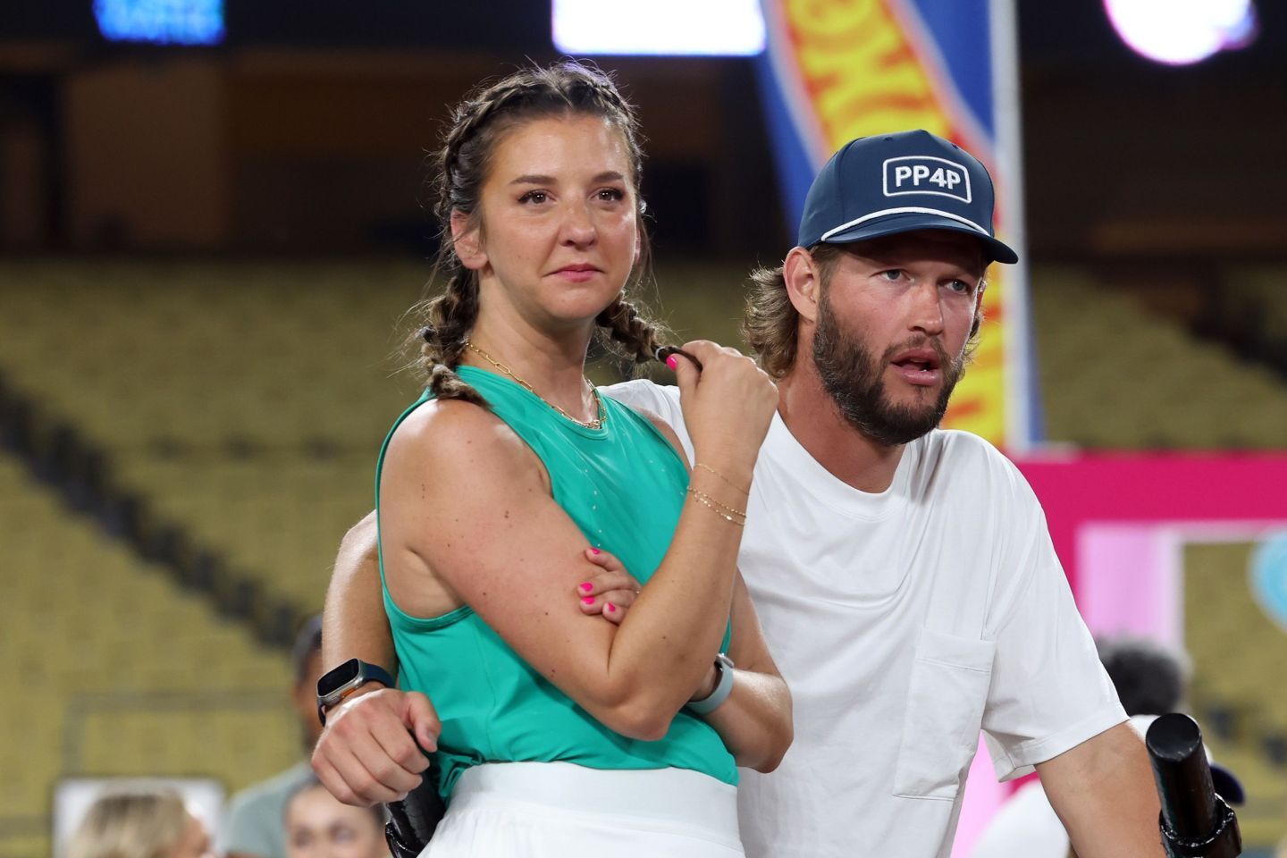 カーショウ（右）とその妻エレンさん（左）。(C) Getty Images