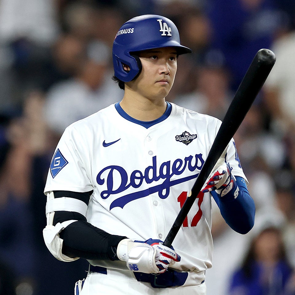 WS第4戦に「1番・投手兼DH」の二刀流で出場した大谷。第3打席は見逃し三振だった。(C)Getty Images