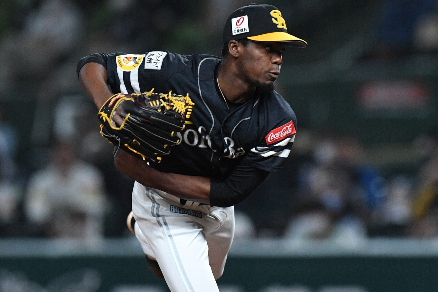 初回に失点するものの味方の援護を信じ、６回で108球を投げて被安打４、失点１に抑えたモイネロ。さすがの粘りでシリーズ２勝目を引き寄せた。写真：THE DIGEST写真部