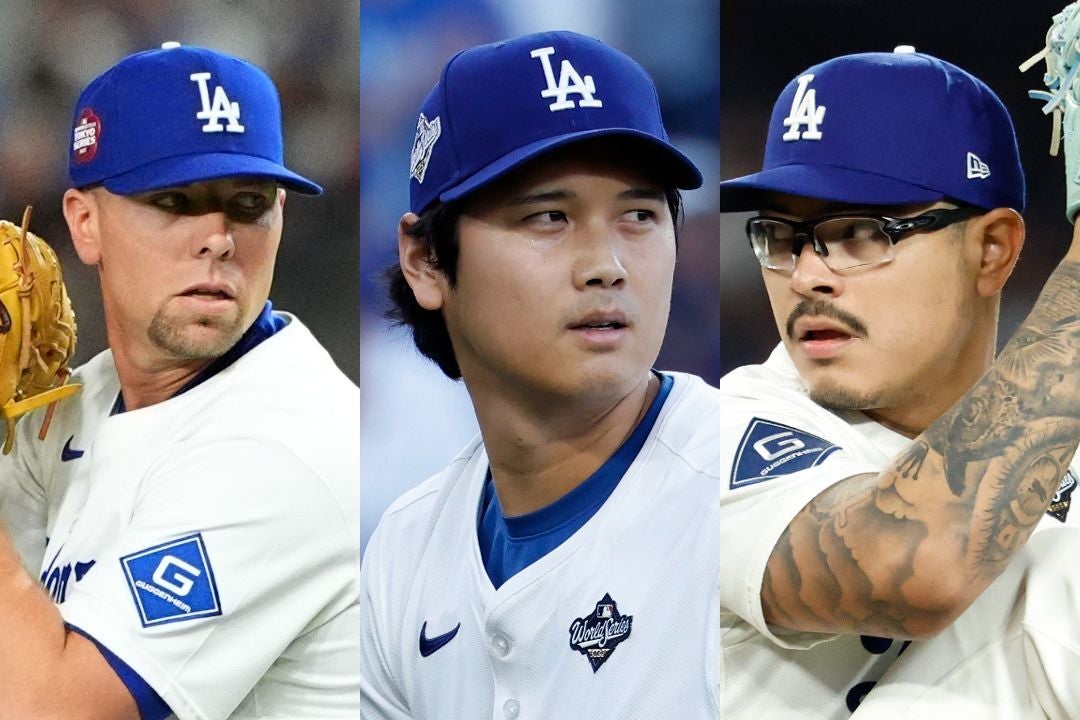 WS第4戦で先発登板した大谷翔平(中央)。後を受けたバンダ(右)とトライネン(左)。(C)Getty Images