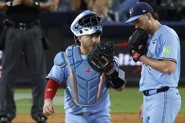 大久保氏は好投のイェサベージ（右）とともにカーク（左）の巧みなリードも称賛した。(C)Getty Images