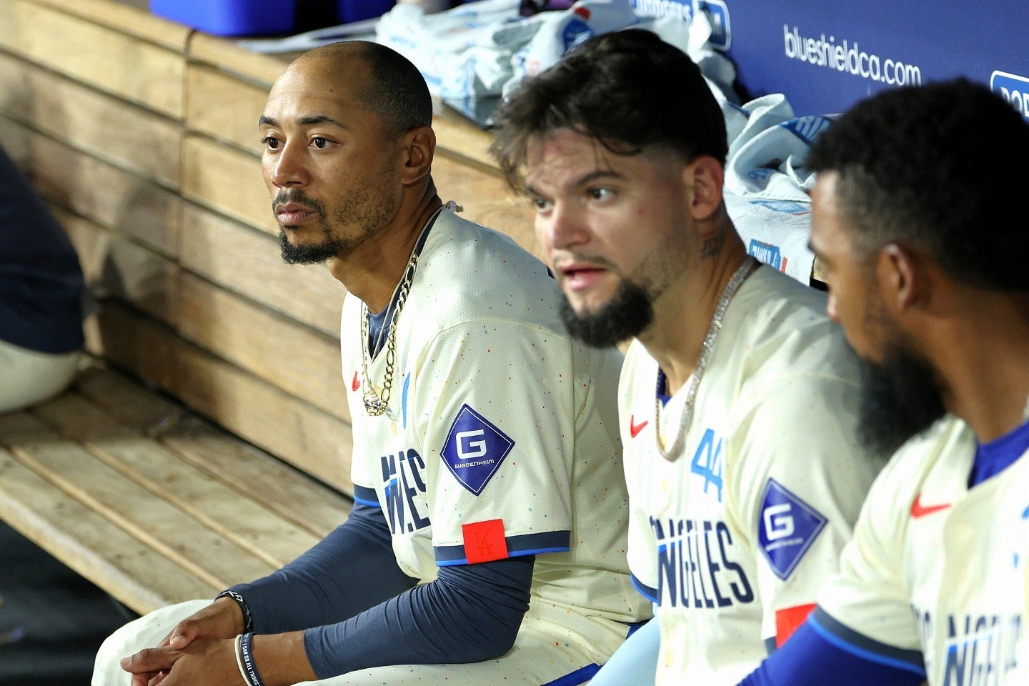 今シリーズ特に打撃が不調なベッツ（左）とパヘス（中央）。正念場を迎えたチームを救えるか。(C) Getty Images