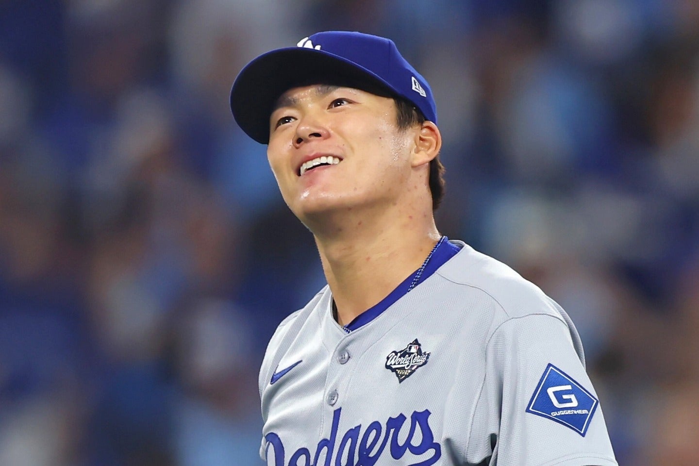 ファン乱入がありながら無失点でピンチを凌いだ山本。(C) Getty Images