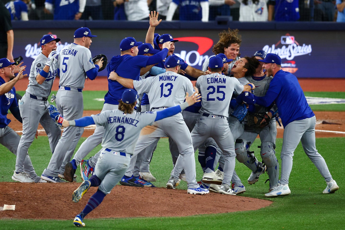 ドジャースが２連覇を成し遂げた瞬間。（C）Getty Images