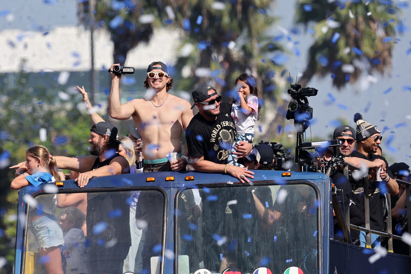 LA市街でドジャースの優勝パレードが行なわれた。（C）Getty Images