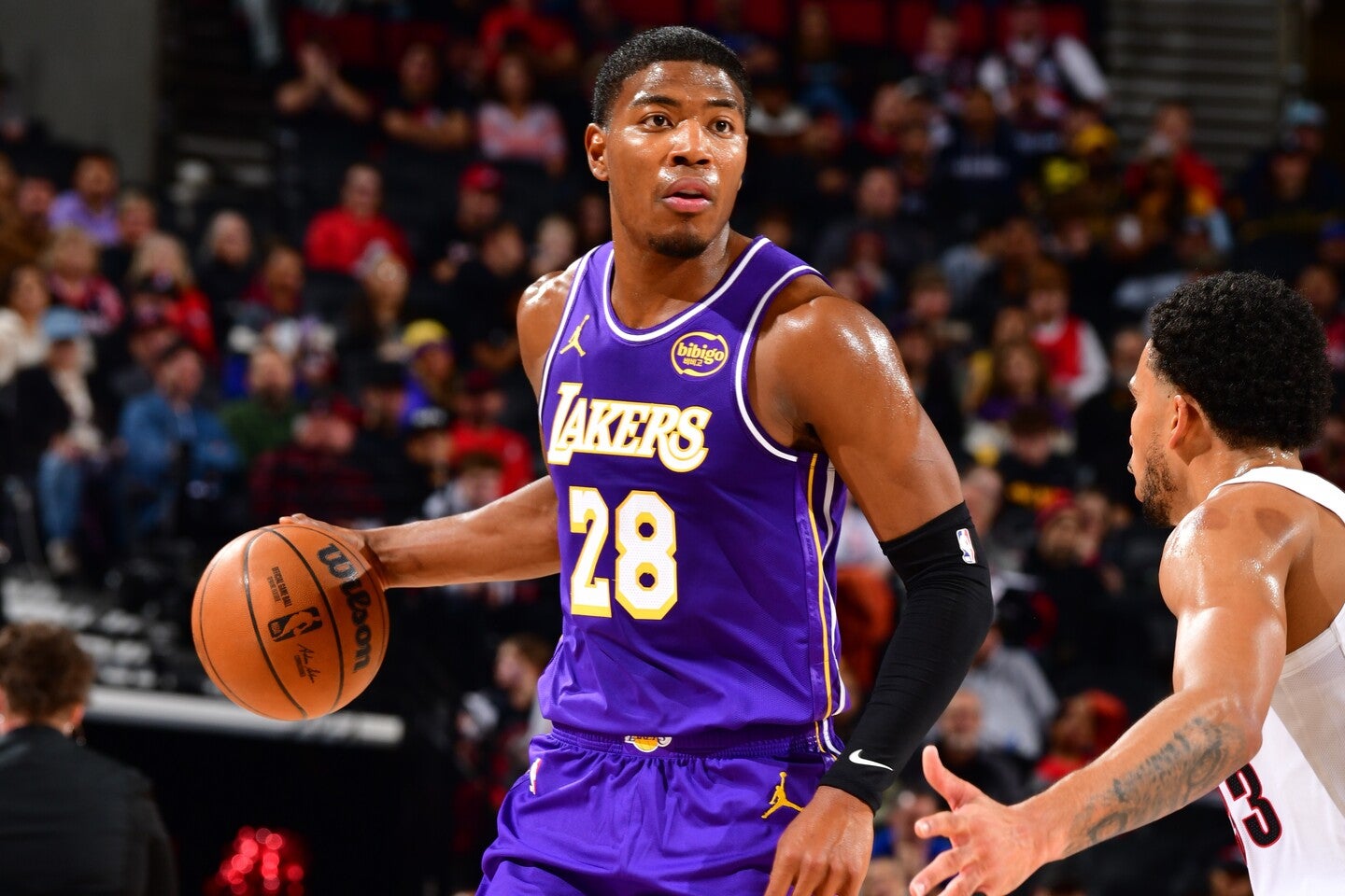 八村はシーズンハイの28得点の活躍で、レイカーズの勝利に大きく貢献した。(C)Getty Images