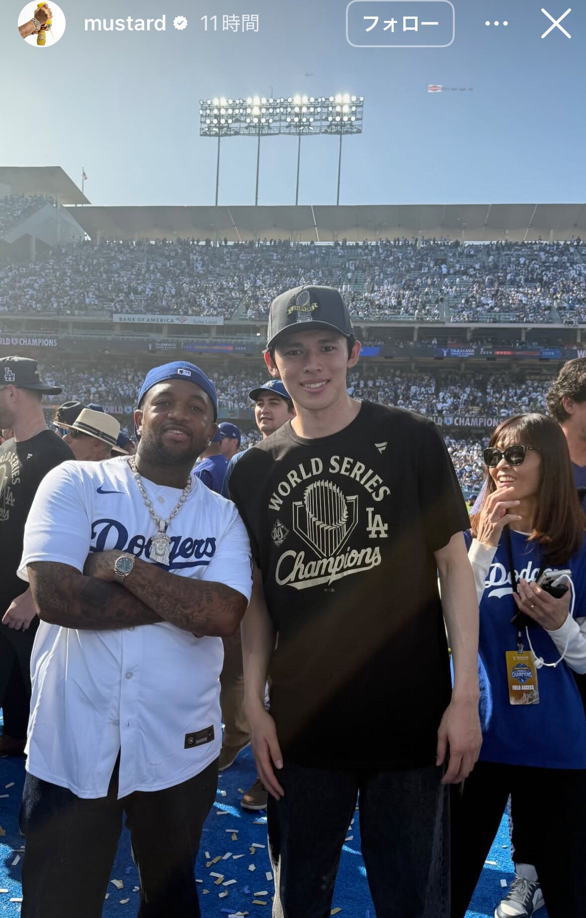 ドジャースの佐々木（右）と地元DJMustard（左）の２S写真。写真：本人のSNSのスクリーンショット（＠ mustard）